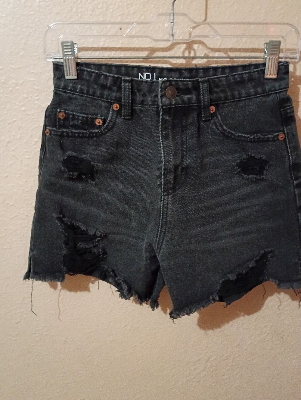 No Boundaries Size 1 Black Distressed High-Rise Jean Shorts